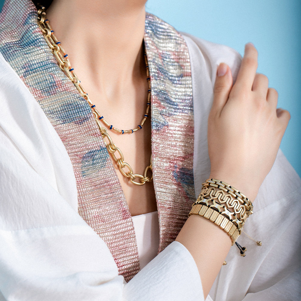 How to Choose Jewelry According to Your Outfit?